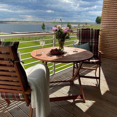 Modernes Apartment Am Hafen Mit Seeblick 그로스래셴 외부 사진