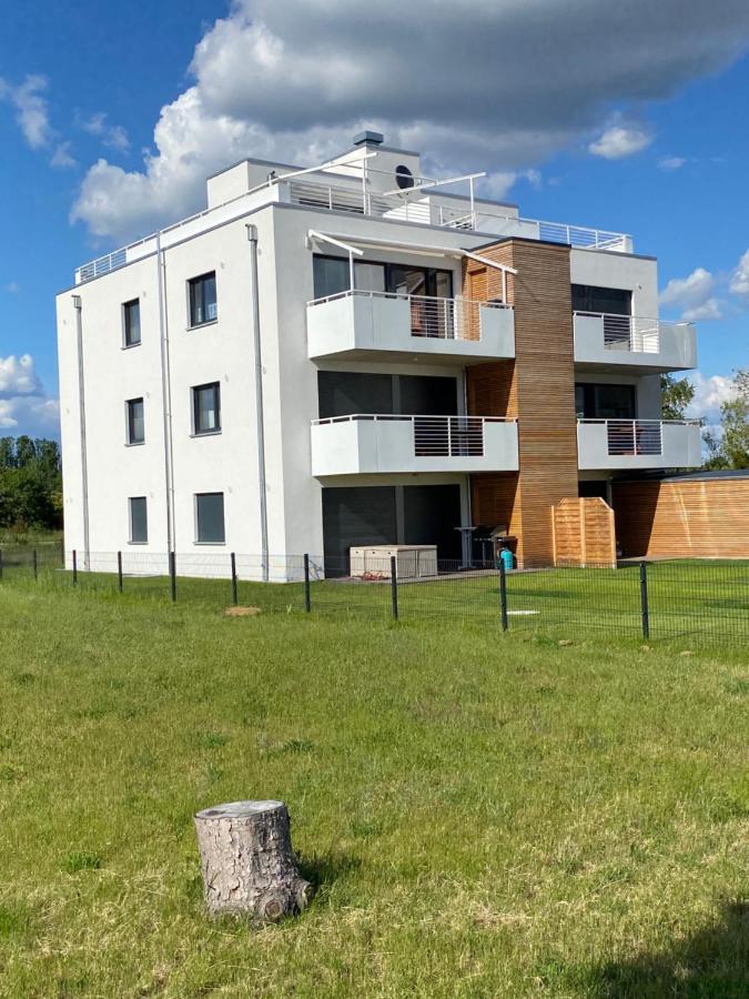 Modernes Apartment Am Hafen Mit Seeblick 그로스래셴 외부 사진